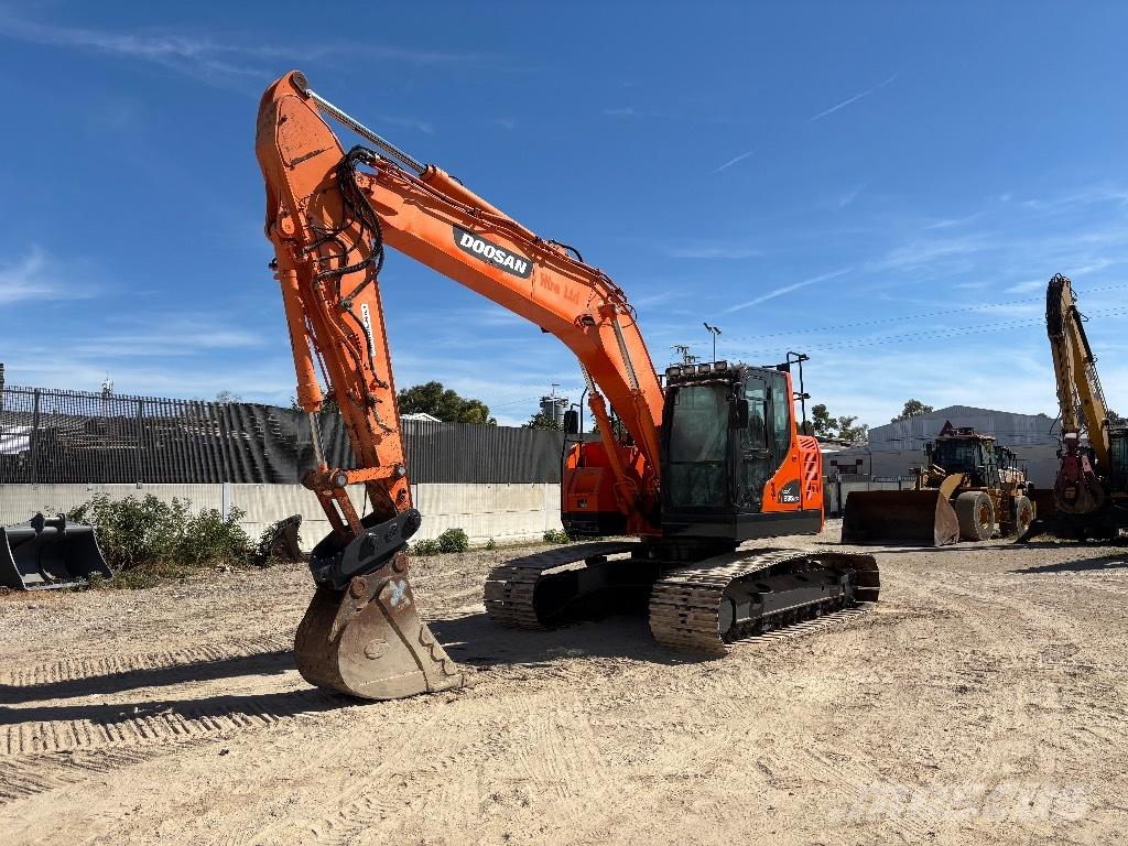 Doosan DX 235 LCR Vikšriniai ekskavatoriai