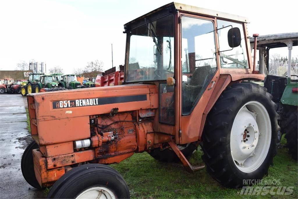 Renault 651 Traktoriai