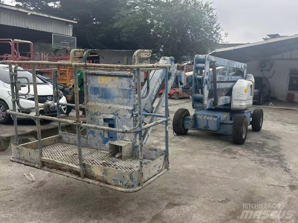 Genie Z 45/25 Alkūniniai keltuvai