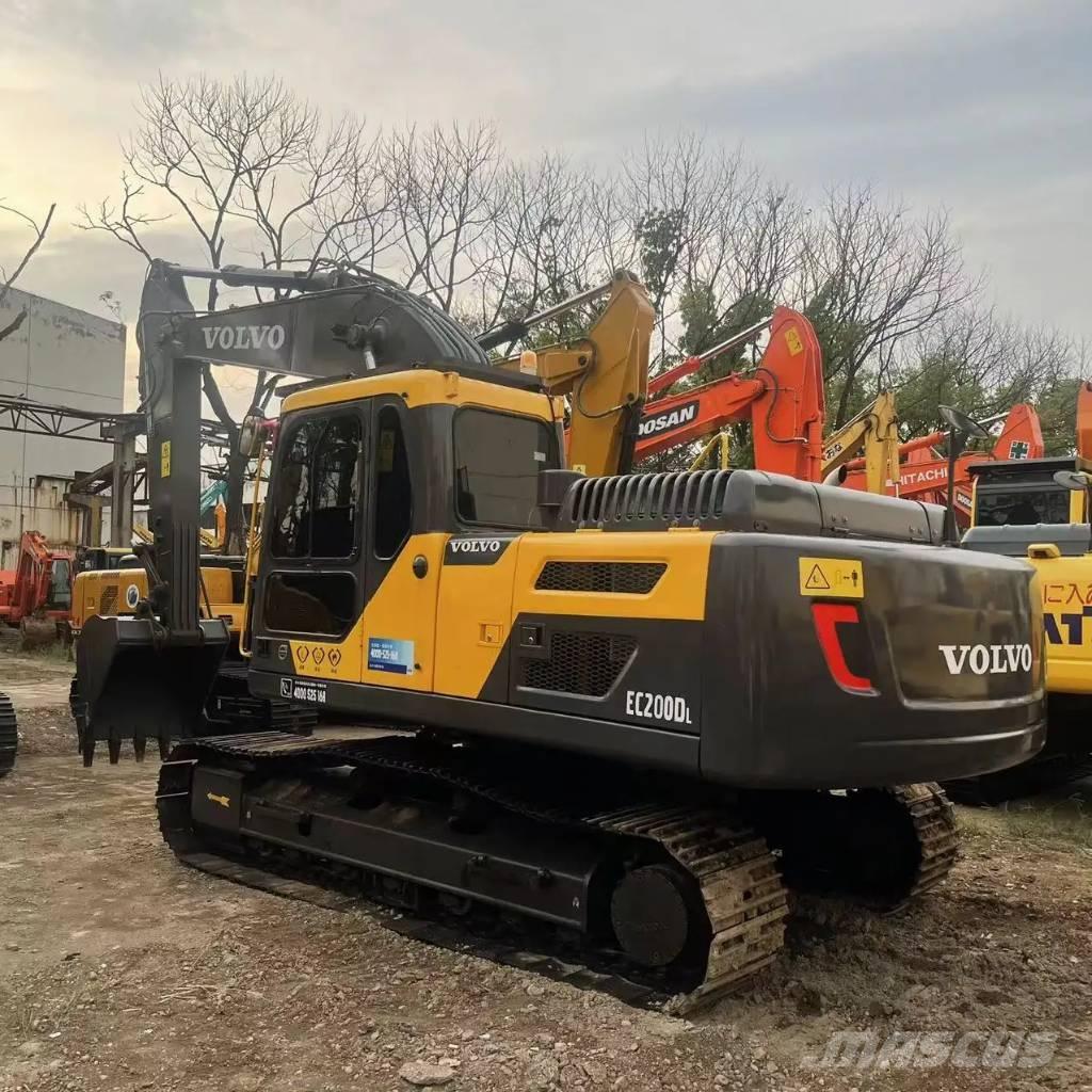 Volvo EC200D Vikšriniai ekskavatoriai