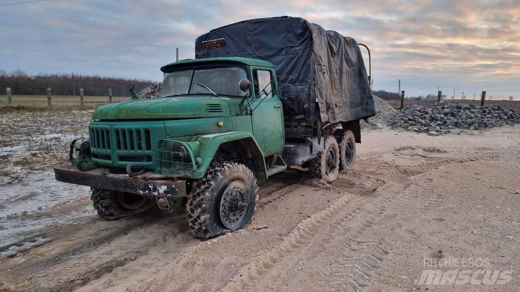 ZIL 157 K 6x6 Sunkvežimiai su dengtu kėbulu