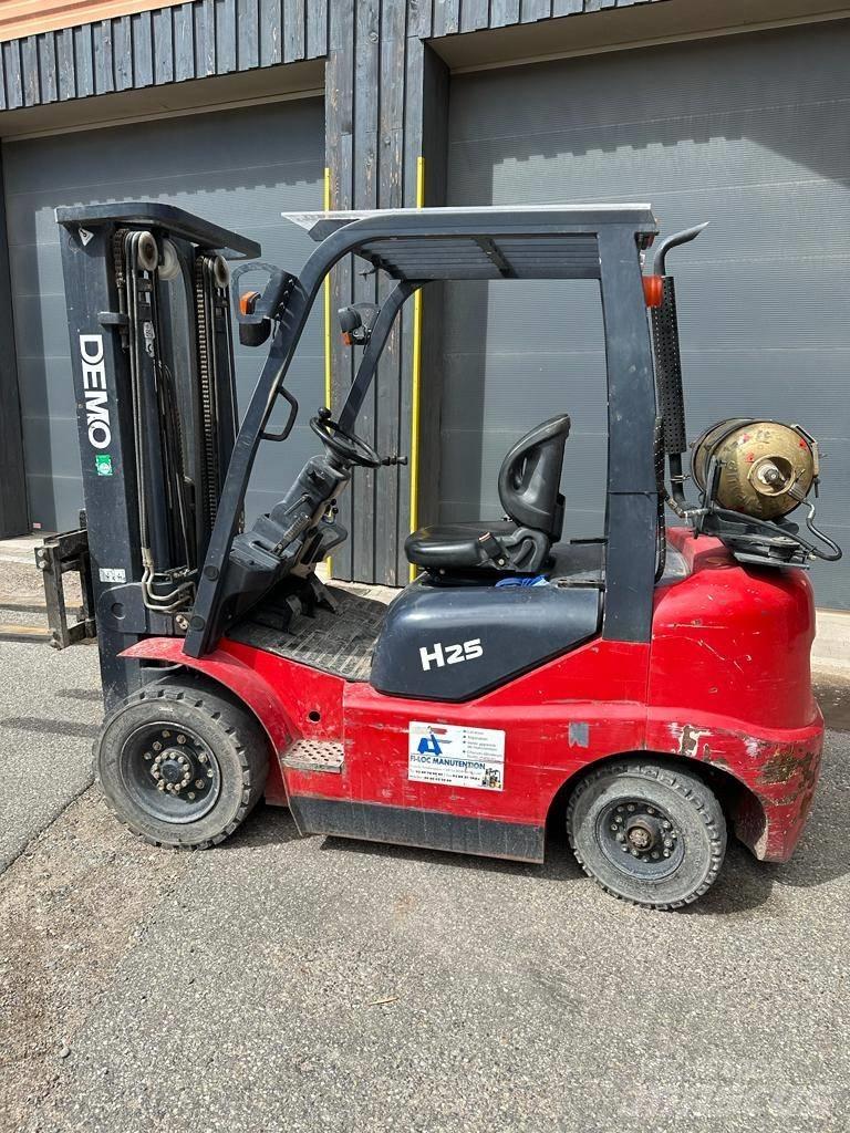  DEMO DM-H 25 VGT LPG (dujiniai) krautuvai