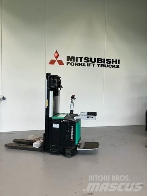 Mitsubishi SBV16N Žemų aukščių keltuvai su platforma