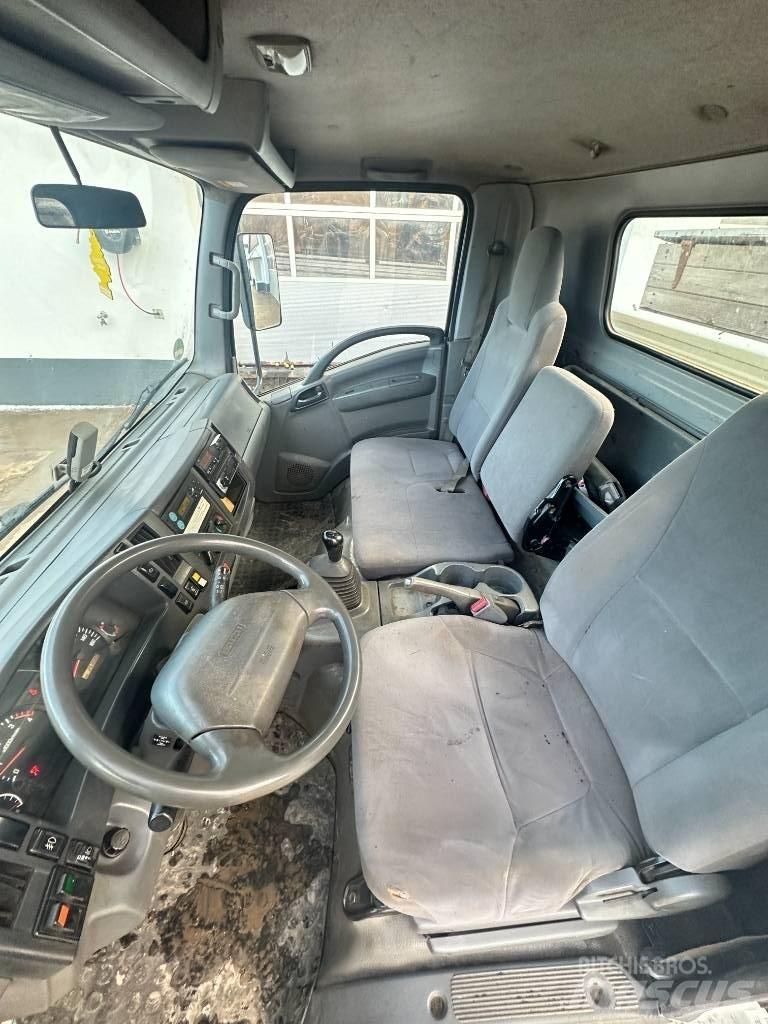 Isuzu N2R 75 D Savivarčių priekabų vilkikai