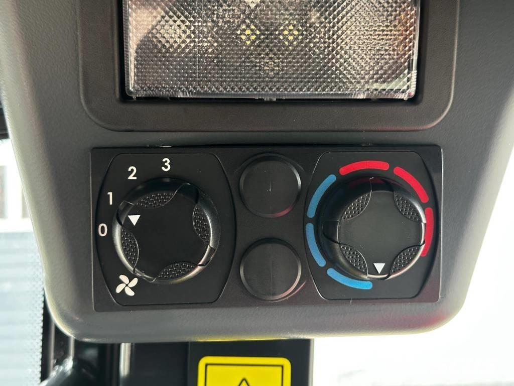 Yanmar V 7 Naudoti ratiniai krautuvai