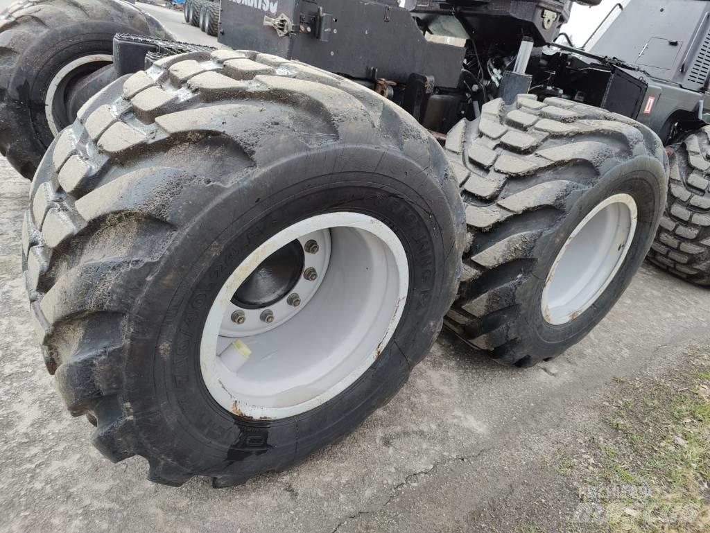 Komatsu 901 XC Miško technika (Harvesteriai)