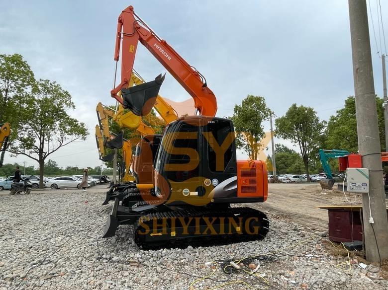 Hitachi ZX70 Vidutinės galios ekskavatoriai 7-12 t