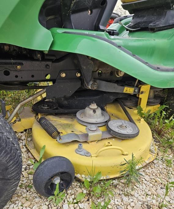 John Deere X 300 R Sodo traktoriukai-vejapjovės