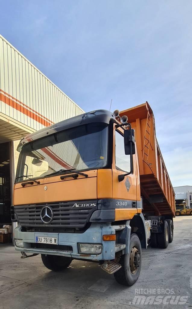 Mercedes-Benz 3340 Savivarčių priekabų vilkikai