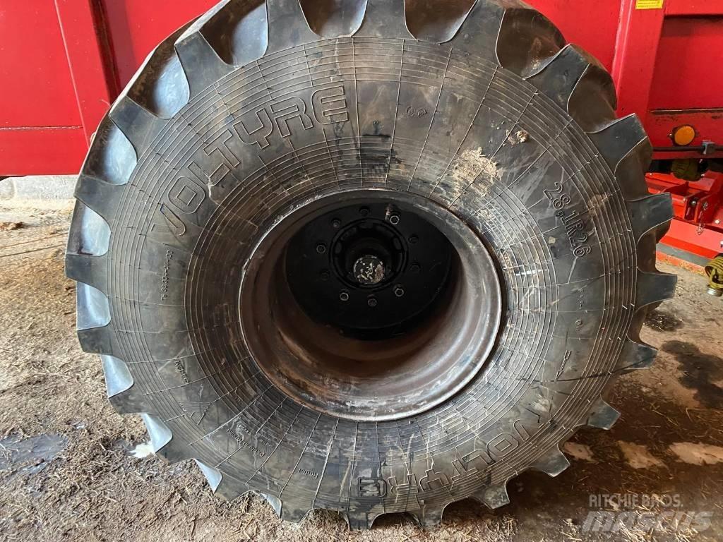 Tempo PTN 1210 Mėšlo barstytuvai