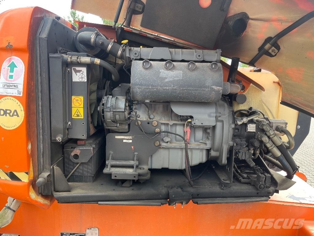 JLG 600 AJ Alkūniniai keltuvai