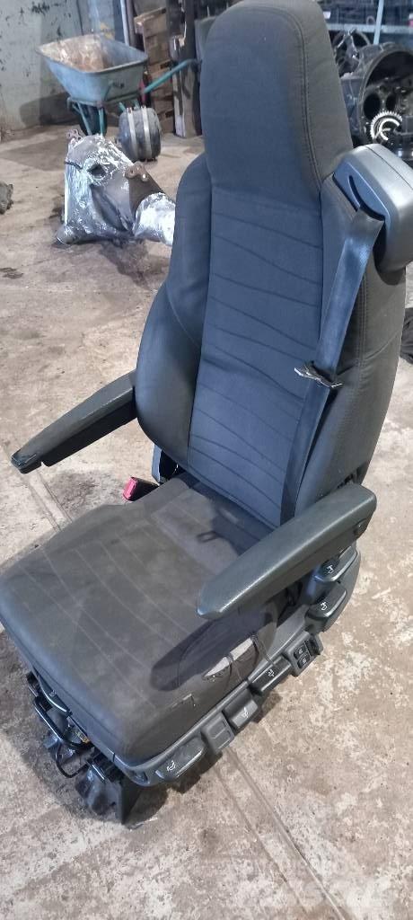 Scania R440  2627357 Kabinos ir salonai