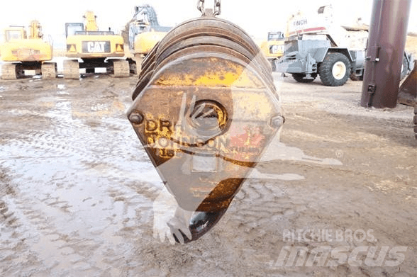 CAT 2876902 Peiliai