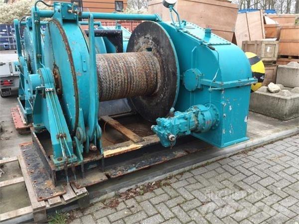  Padmos PW160-1 Darbiniai laivai / baržos ir pantonai