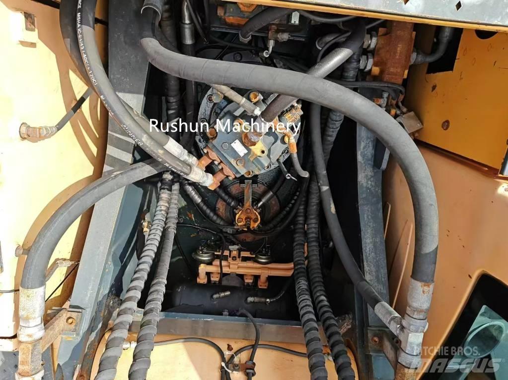 Hyundai 305 Vikšriniai ekskavatoriai