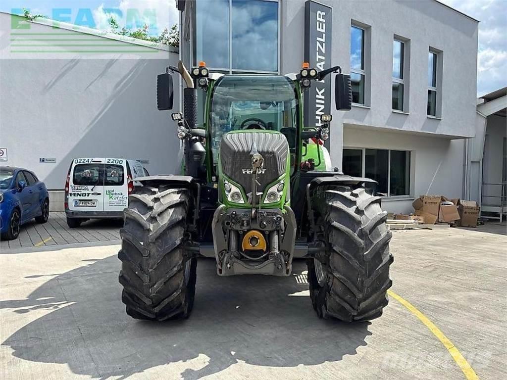 Fendt 724 vario Traktoriai