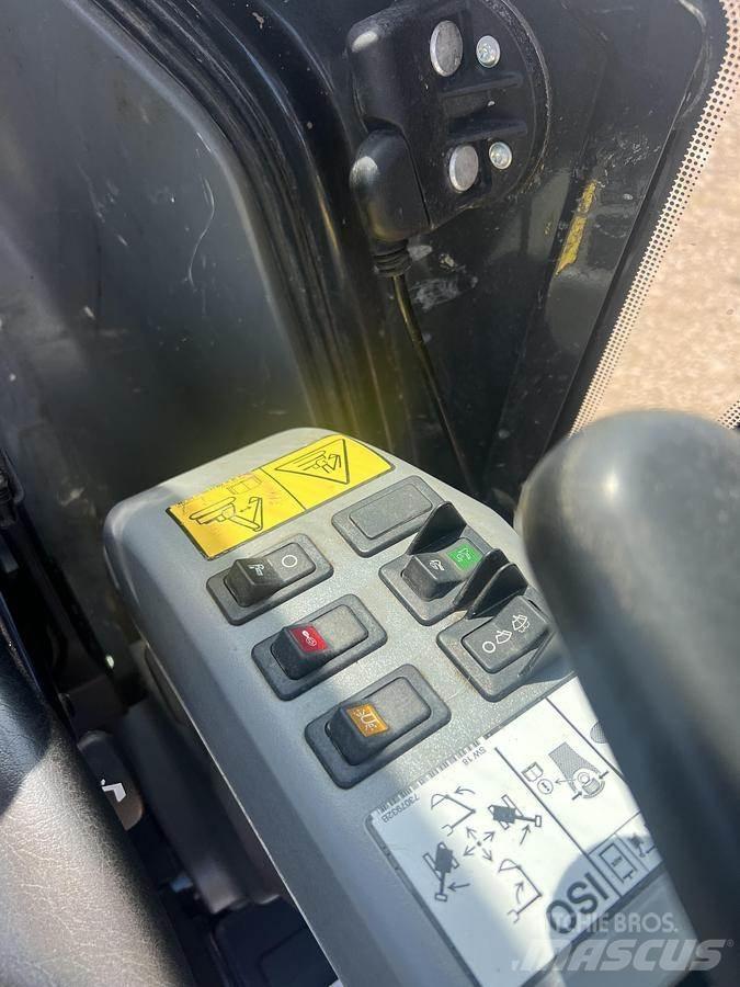 Doosan DX27Z Specialūs ekskavatoriai