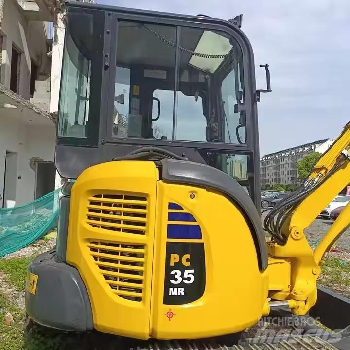 Komatsu PC35MR Vikšriniai ekskavatoriai
