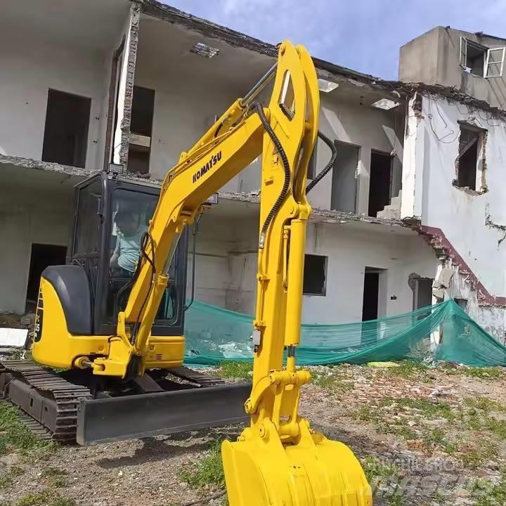 Komatsu PC35MR Vikšriniai ekskavatoriai