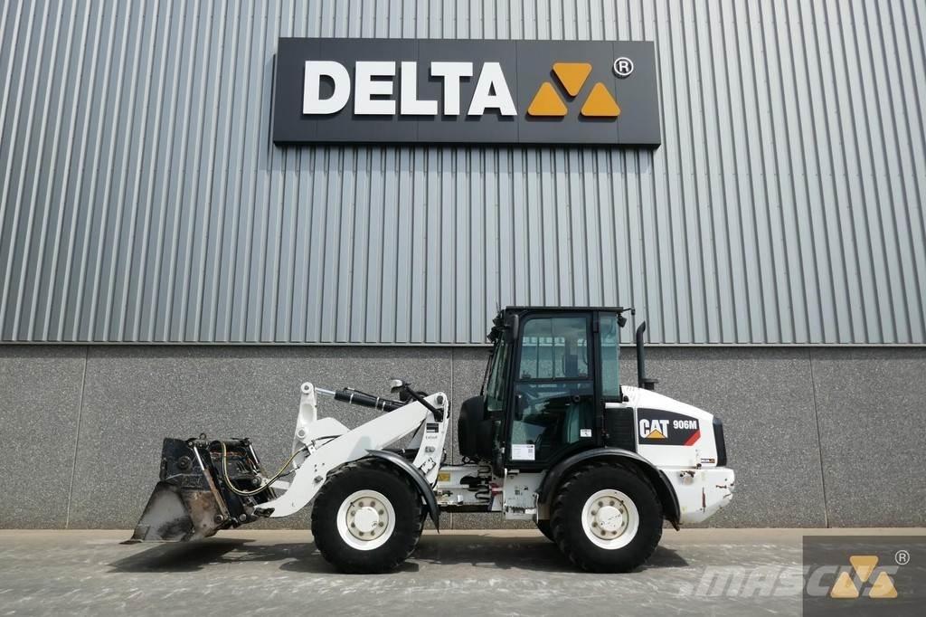 CAT 906M Naudoti ratiniai krautuvai