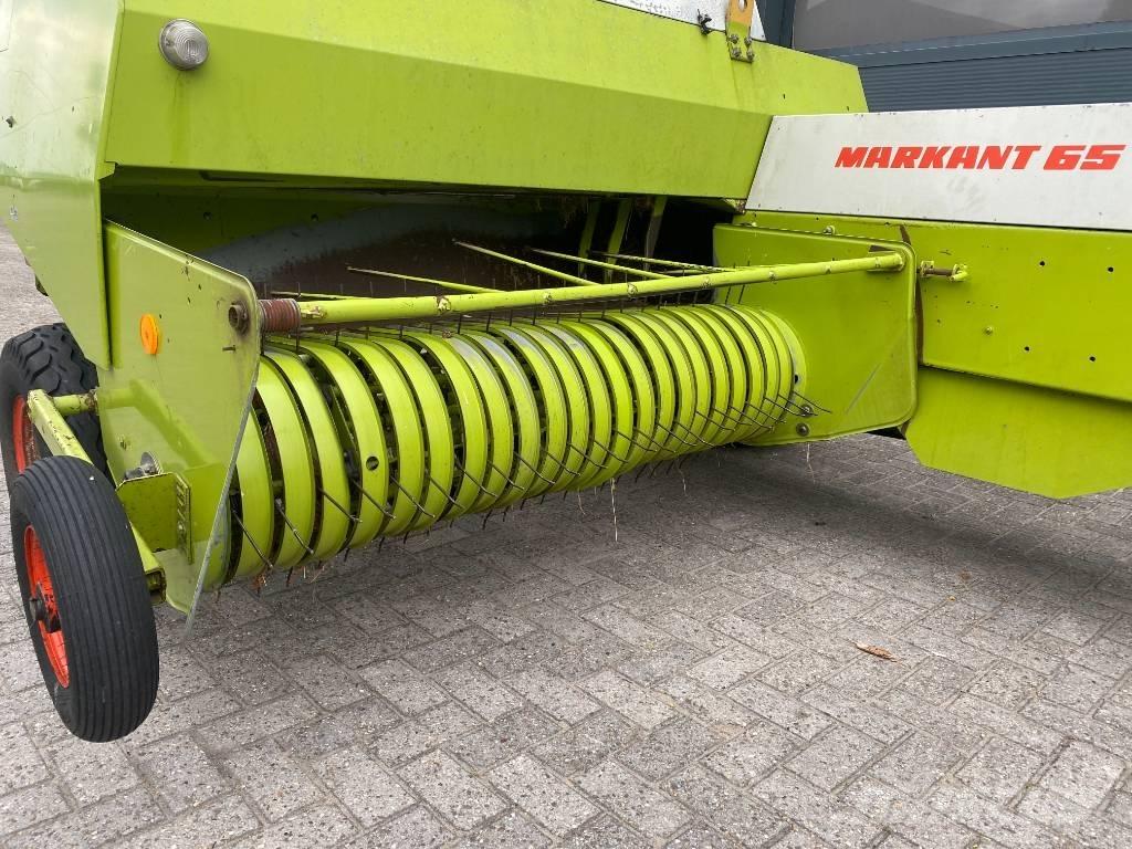 CLAAS Markant 65 Stačiakampių ryšulių presai