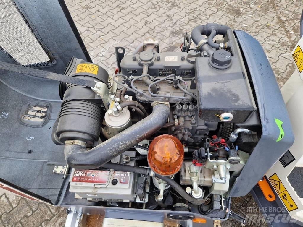Dynapac CC 900 Gruntiniai volai