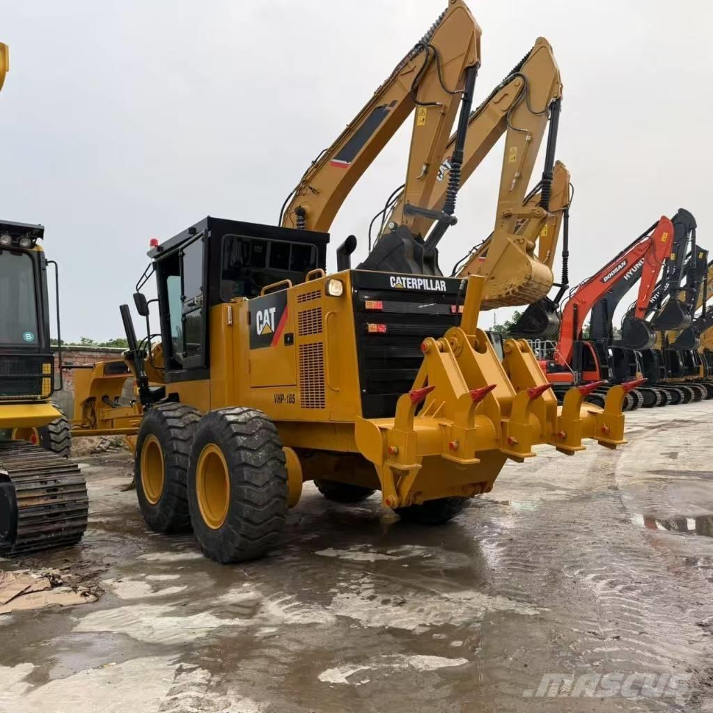 CAT 140K Greideriai