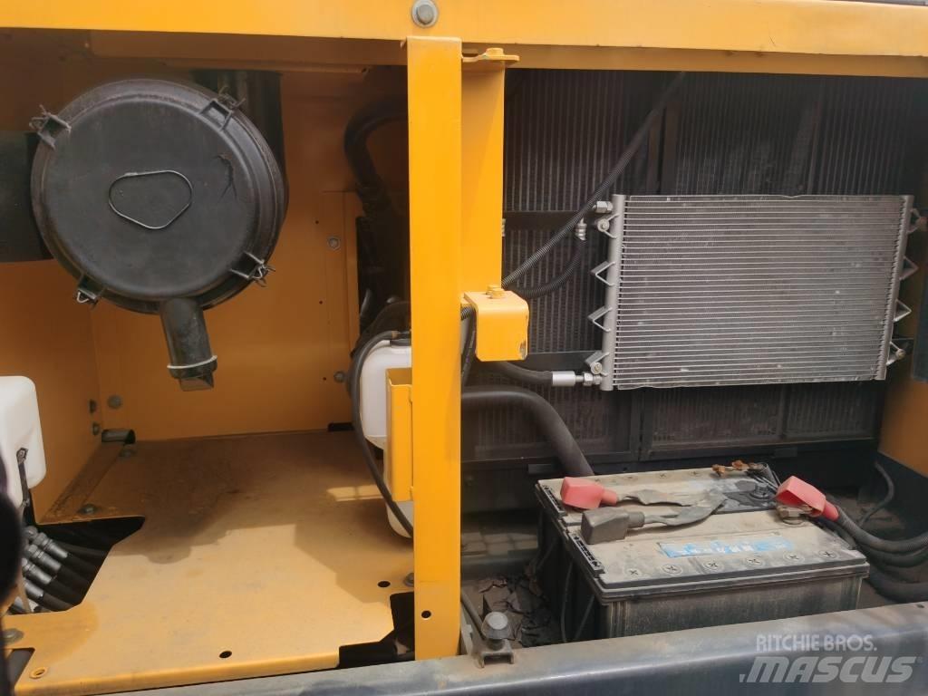 Kobelco SK 200-8 Vikšriniai ekskavatoriai