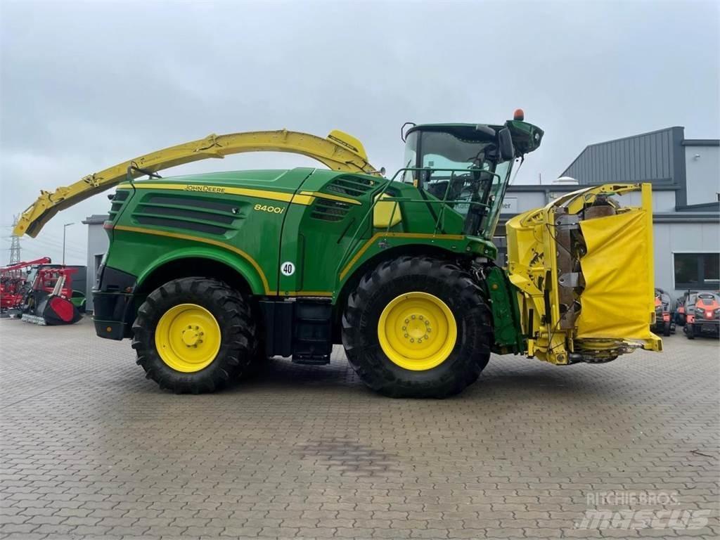 John Deere 8400 i Pašarų ruošimo technika
