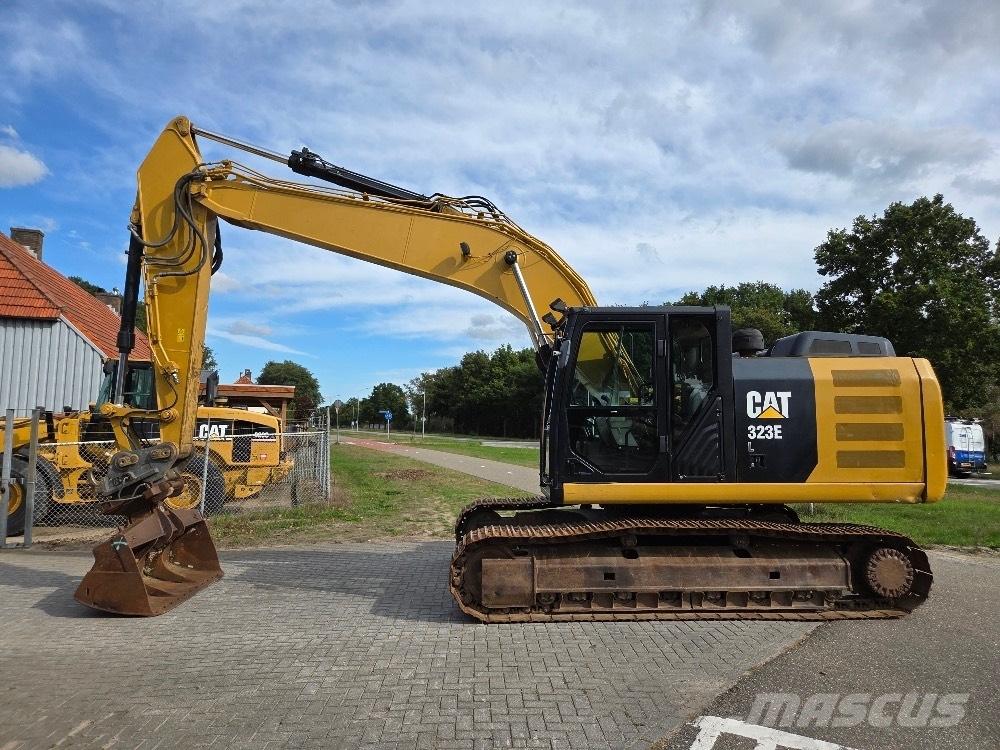 CAT 323EL Vikšriniai ekskavatoriai