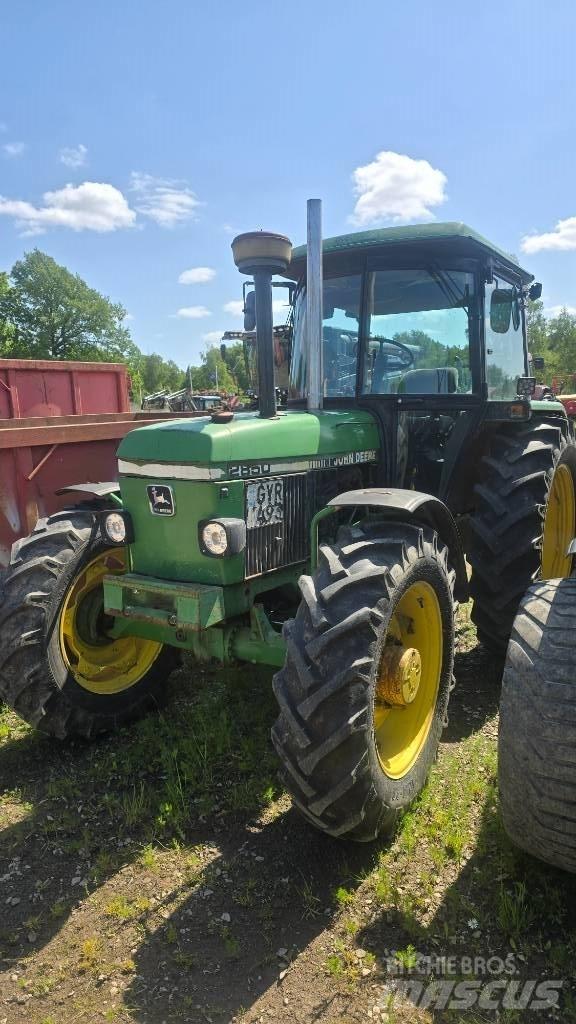 John Deere 2850 Traktoriai