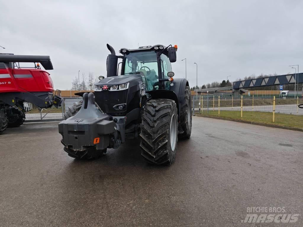 Massey Ferguson 8740 Traktoriai
