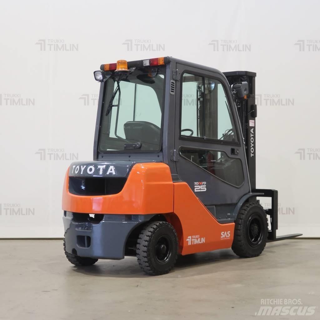 Toyota 52-8FDF25 Dyzeliniai krautuvai