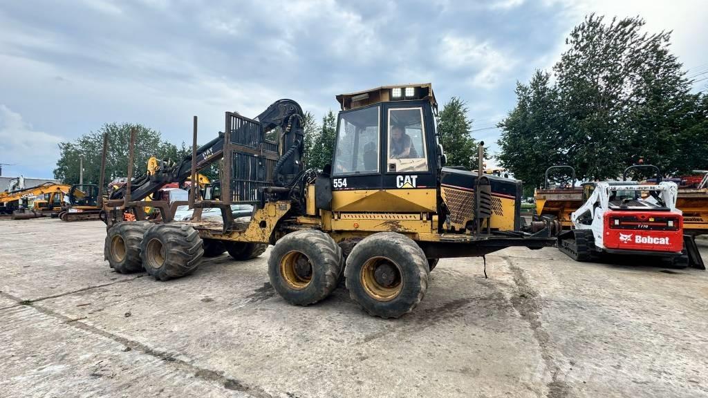 CAT 554 Naudoti miškovežiai (Forvarderiai)