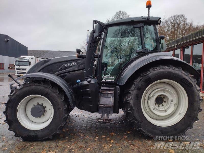 Valtra T 214 D Traktoriai