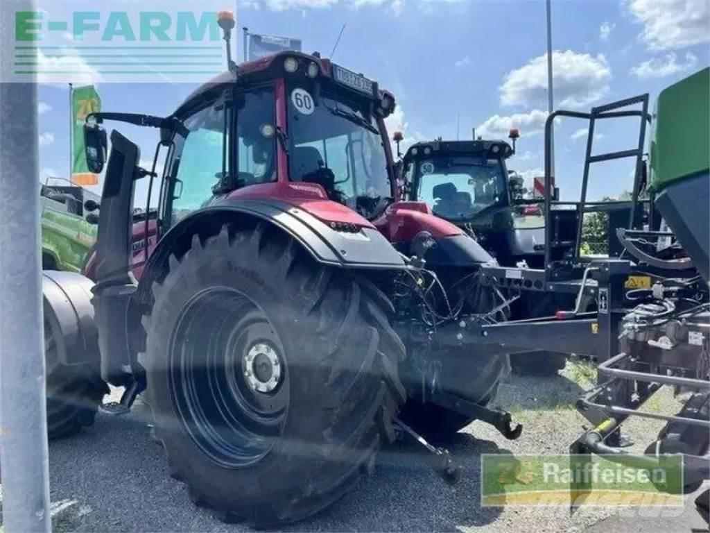 Valtra t 235 Traktoriai