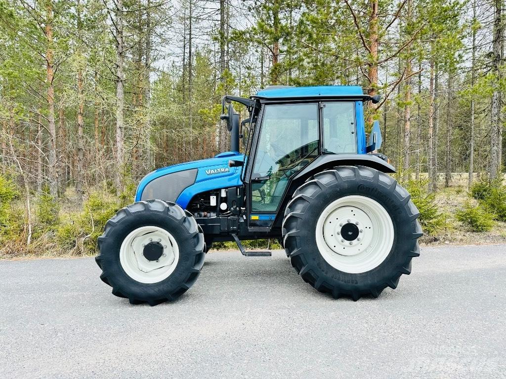 Valtra A 92 Traktoriai