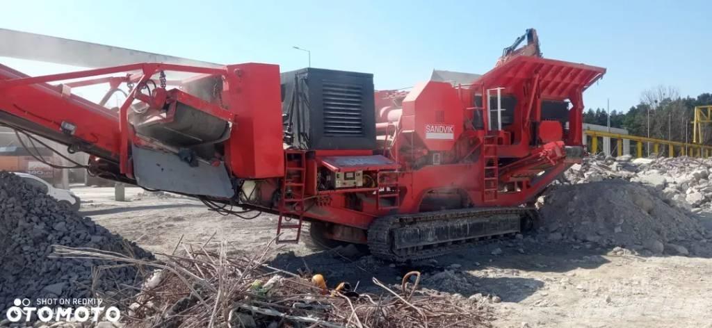 Sandvik QJ 330 Mobilūs smulkintuvai