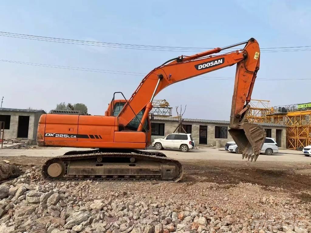 Doosan DX 225 LC Vikšriniai ekskavatoriai
