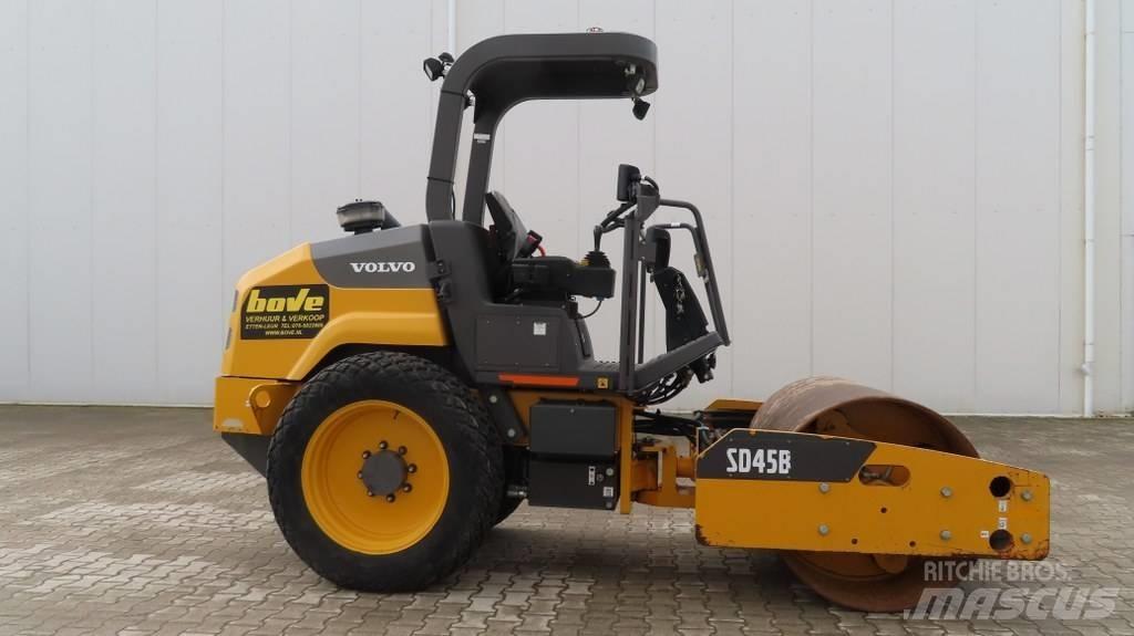 Volvo SD 45 B Vieno būgno volai