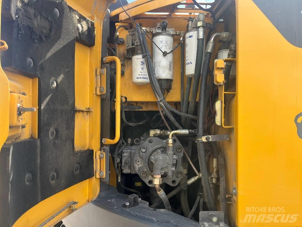 Volvo ECR 235 DL Vikšriniai ekskavatoriai