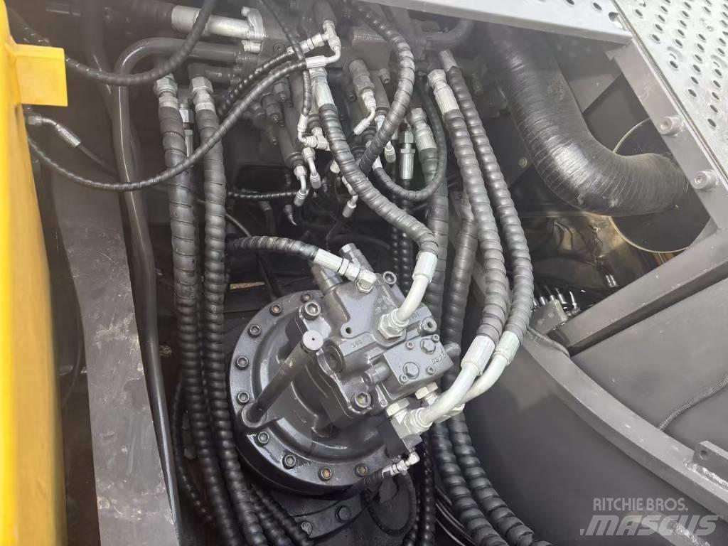 Volvo EC 240 Vikšriniai ekskavatoriai