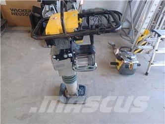 Wacker Neuson AS50 Plūktuvai