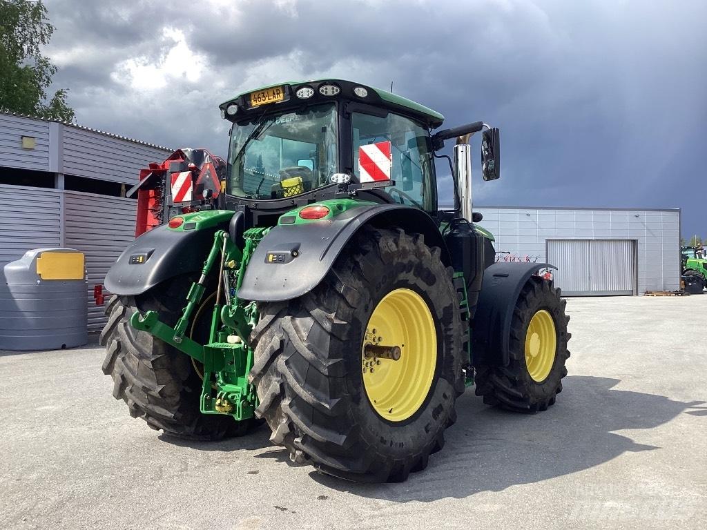 John Deere 6250 R Traktoriai