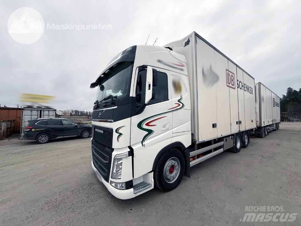 Volvo FH 500 Sunkvežimiai su dengtu kėbulu