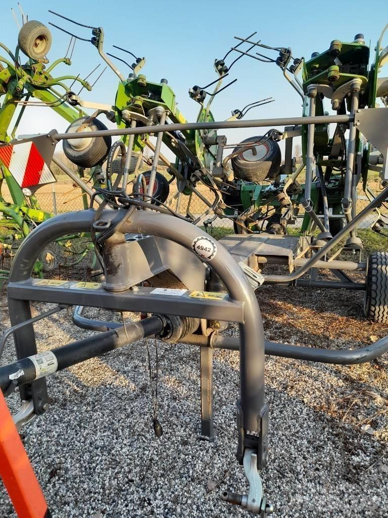 Fendt Twister 901T Šieno grėbliai ir vartytuvai