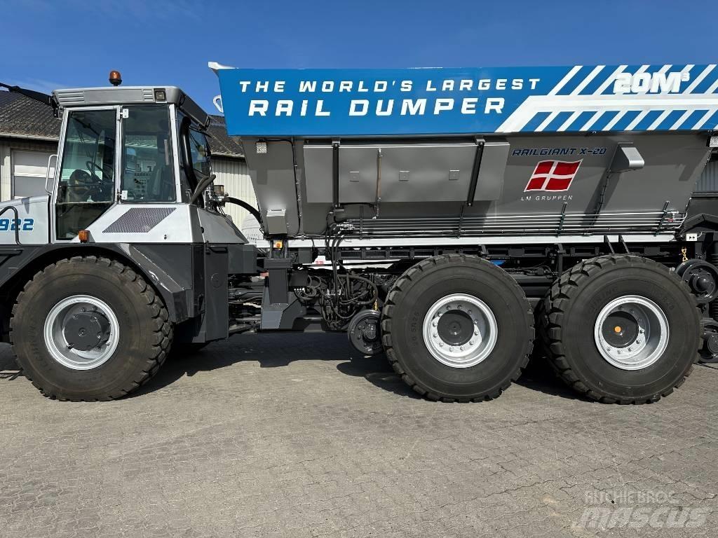 Hydrema 922 C Specializuoti vežėjai