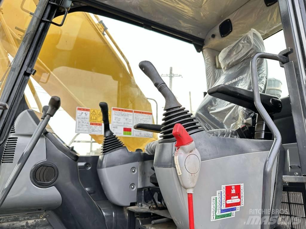 Komatsu PC 200-8 Vikšriniai ekskavatoriai
