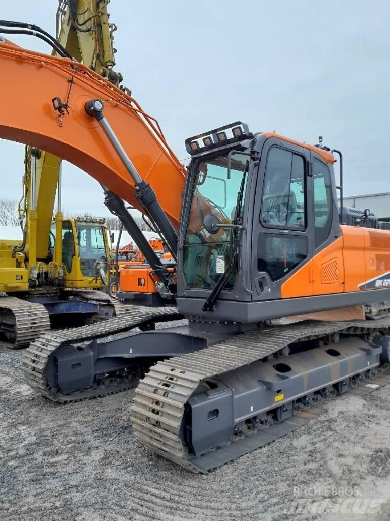 Develon DX 225 LC-7 Vikšriniai ekskavatoriai