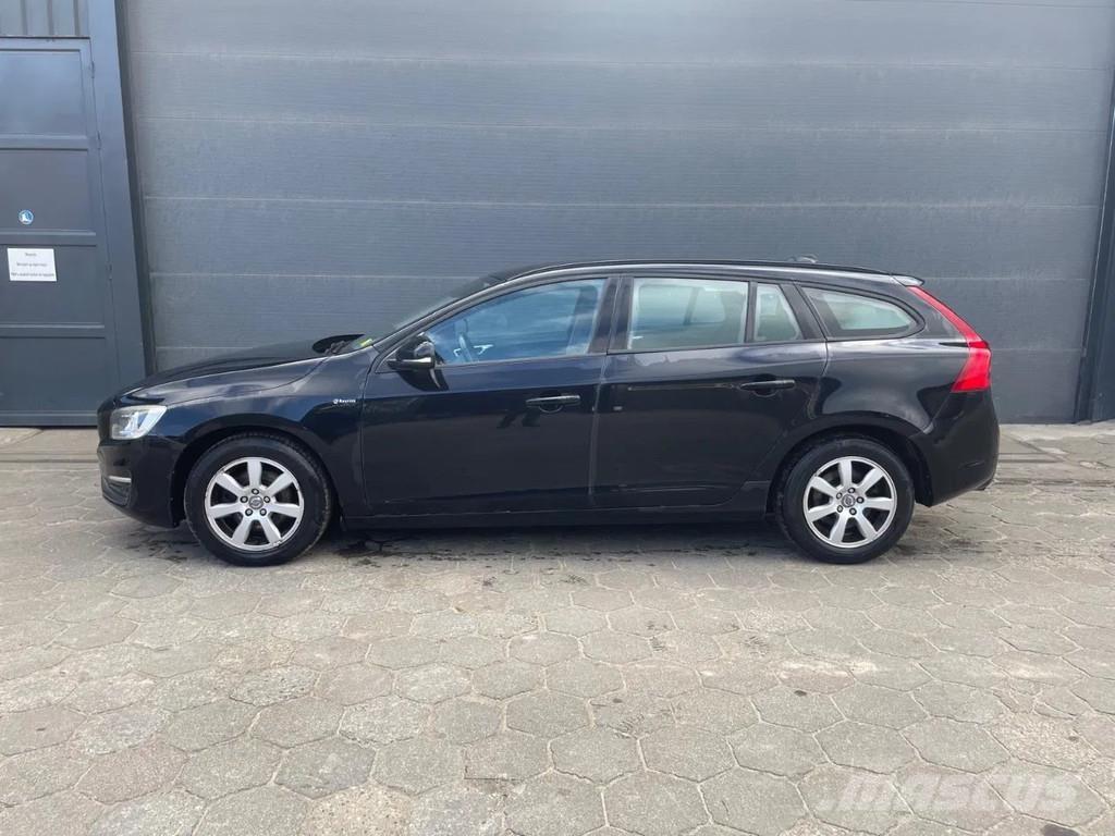 Volvo V60 . Lengvieji automobiliai